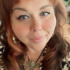 Meet your Posher, Sarah Jane